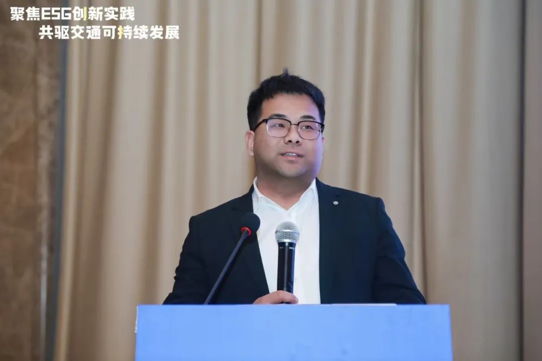 尊龙凯时人生就是搏光学ESG4